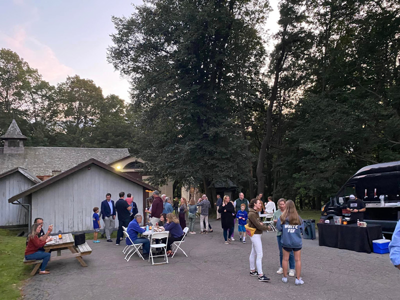 Barnfest crowd