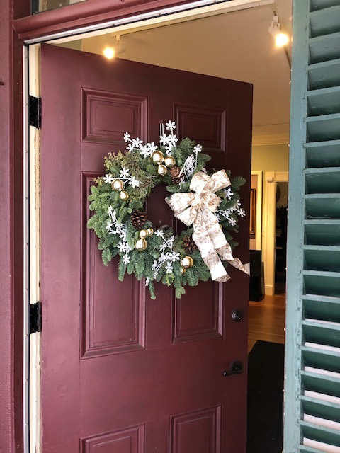 Wreath Side Door